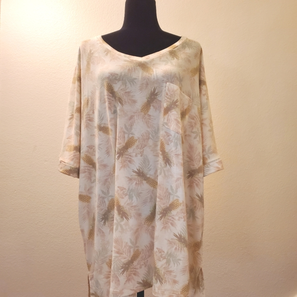 New With Tags Cheeky's Brand Plus Size 3XL Pineapple Pocket Tee Stretchy Roomy
